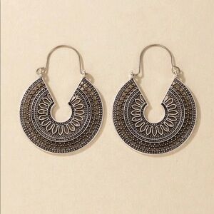 💋 NEW Hollow Boho Hoop Earrings